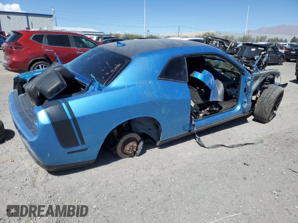 2016 Dodge Challenger R/T Scat Pack z VIN 2C3CDZFJ0GH193590, wystawiony jako Copart lot #51489145 z przebiegiem Nie podano mil oraz Nie do naprawy. Historia ofert i sprzedaży dostępna na DreamBid. Obrazek 3.