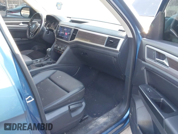 2019 Volkswagen Atlas SE z VIN 1V2WR2CA8KC532337, wystawiony jako IAAI lot #41771769 z przebiegiem 97 301 mil mil oraz . Historia ofert i sprzedaży dostępna na DreamBid. Obrazek 5.