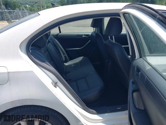 2012 Volkswagen Jetta SE with VIN 3VWDP7AJ6CM368338, listed as a IAAI auction lot 42838550 with 145,224 mi miles and . Bid and sale history available at DreamBid. Image 8.
