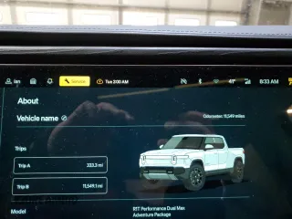 2024 Rivian R1T Adventure z VIN 7FCTGCAA0RN030370, wystawiony jako Copart lot #87251784 z przebiegiem 11 549 mil mil oraz Szkody całkowita. Historia ofert i sprzedaży dostępna na DreamBid. Obrazek 9.