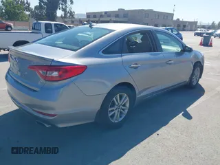 2017 Hyundai Sonata 2.4L with VIN 5NPE24AF4HH595640, listed as a IAAI auction lot 42189171 with 122,192 mi miles and . Bid and sale history available at DreamBid. Image 4.