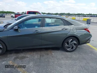 2025 Hyundai Elantra SEL Convenience with VIN KMHLS4DG9SU905768, listed as a IAAI auction lot 42101897 with 7,303 mi miles and . Bid and sale history available at DreamBid. Image 14.