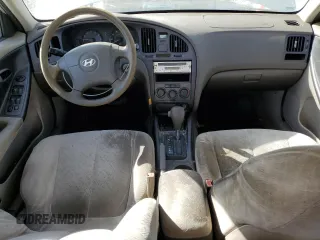2004 Hyundai Elantra GLS z VIN KMHDN46D24U906147, wystawiony jako Copart lot #78170704 z przebiegiem 179 207 mil mil oraz Czysty tytuł • Clean title. Historia ofert i sprzedaży dostępna na DreamBid. Obrazek 8.