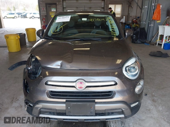 2016 FIAT 500X Trekking with VIN ZFBCFXCT0GP329255, listed as a IAAI auction lot 41780923 with 81,910 mi miles and . Bid and sale history available at DreamBid. Image 12.