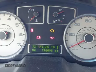 2008 Ford Taurus Limited z VIN 1FAHP25W28G187578, wystawiony jako IAAI lot #42165575 z przebiegiem 196 098 mil mil oraz . Historia ofert i sprzedaży dostępna na DreamBid. Obrazek 7.