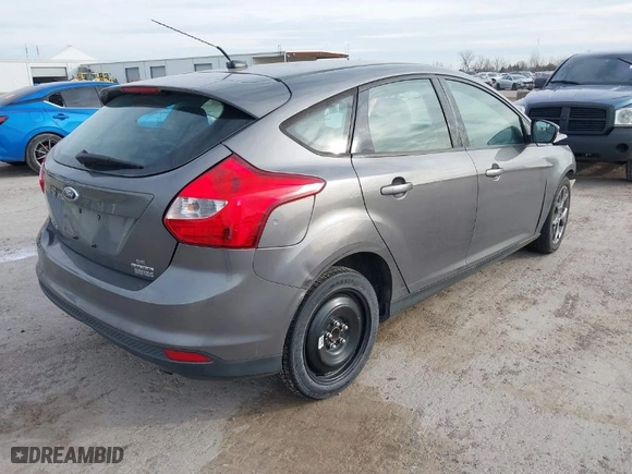 2013 Ford Focus SE with VIN 1FADP3K28DL265577, listed as a IAAI auction lot 41720607 with 80,700 mi miles. Bid and sale history available at carsss.com. Image 4.