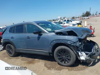 2024 Mazda CX-50 S Preferred z VIN 7MMVABBM7RN165817, wystawiony jako IAAI lot #42313129 z przebiegiem Nie podano mil oraz . Historia ofert i sprzedaży dostępna na DreamBid. Obrazek 13.