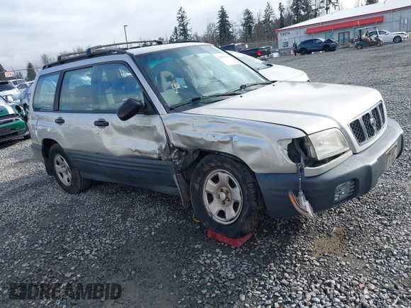 2001 Subaru Forester L with VIN JF1SF635X1H735028, listed as a IAAI auction lot 41805026 with 132,843 mi miles. Bid and sale history available at carsss.com. Image 1.