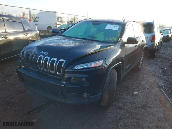 2015 Jeep Cherokee Latitude with VIN 1C4PJMCS0FW512153, listed as a IAAI auction lot 41649376 with 147,910 mi miles. Bid and sale history available at carsss.com. Image 17.