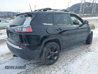 2019 Jeep Cherokee Latitude Plus with VIN 1C4PJMLB2KD472728, listed as a IAAI auction lot 41342695 with 66,000 mi miles and . Bid and sale history available at carsss.com. Image 4.