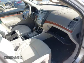 2008 Hyundai Veracruz GLS with VIN KM8NU13C08U077053, listed as a IAAI auction lot 42142293 with Not Provided miles and . Bid and sale history available at DreamBid. Image 5.