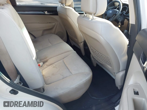 2011 Kia Sorento LX with VIN 5XYKTDA22BG080535, listed as a IAAI auction lot 41659766 with 262,678 mi miles. Bid and sale history available at carsss.com. Image 8.