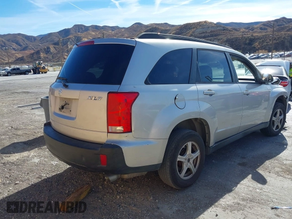 2007 Suzuki XL7 with VIN 2S3DB217976104332, listed as a IAAI auction lot 41424598 with 100,508 mi miles. Bid and sale history available at carsss.com. Image 4.