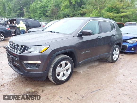 2018 Jeep Compass Latitude z VIN 3C4NJDBB0JT185244, wystawiony jako IAAI lot #42341860 z przebiegiem 64 533 mil mil oraz . Historia ofert i sprzedaży dostępna na DreamBid. Obrazek 17.