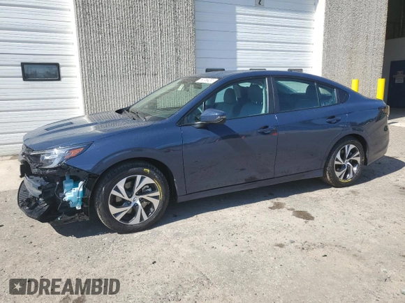 2025 Subaru Legacy Premium z VIN 4S3BWAD64S3022936, wystawiony jako Copart lot #63053345 z przebiegiem 3 460 mil mil oraz Czysty tytuł • Clean title. Historia ofert i sprzedaży dostępna na DreamBid. Obrazek 1.
