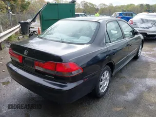2002 Honda Accord SE с VIN 1HGCG56762A011464, выставлен на аукционе IAAI как лот 41956225 с пробегом 209 307 миль миль и . История ставок и продаж доступна на DreamBid. Изображение 4.