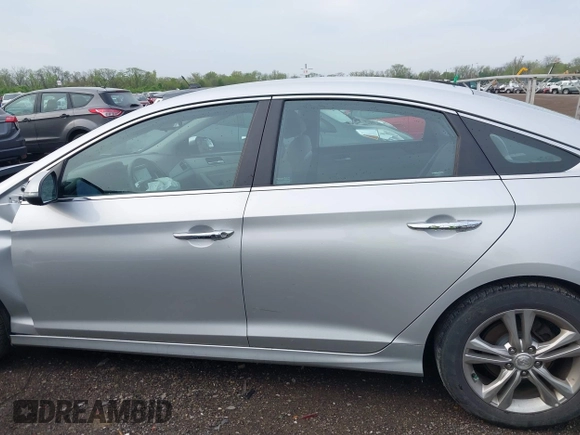 2018 Hyundai Sonata SEL with VIN 5NPE34AFXJH643127, listed as a IAAI auction lot 42155285 with 72,421 mi miles and . Bid and sale history available at carsss.com. Image 15.