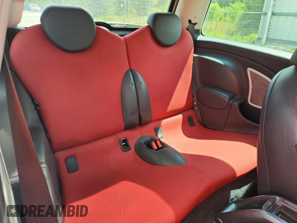 2006 MINI Hardtop S with VIN WMWRE33556TJ38543, listed as a Copart auction lot 62420145 with 105,656 mi miles and Salvage title. Bid and sale history available at DreamBid. Image 10.