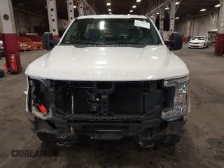 2019 Ford F-250 XL with VIN 1FDBF2A67KED43220, listed as a IAAI auction lot 41530151 with 65,176 mi miles and . Bid and sale history available at DreamBid. Image 6.
