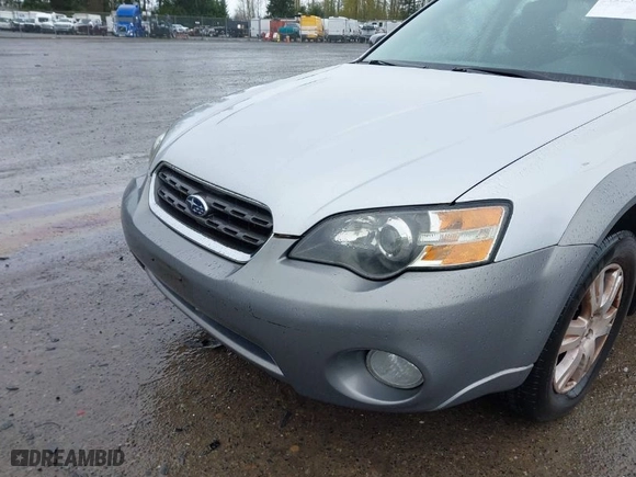 2005 Subaru Legacy Wagon (Natl) Outback with VIN 4S4BP61C856386442, listed as a IAAI auction lot 41978768 with 219,233 mi miles. Bid and sale history available at carsss.com. Image 6.