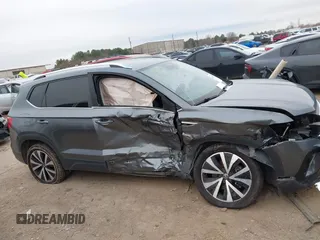 2022 Volkswagen Taos SE с VIN 3VVSX7B21NM021957, выставлен на аукционе IAAI как лот 41630024 с пробегом 44 113 миль миль и . История ставок и продаж доступна на DreamBid. Изображение 14.