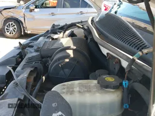 2013 Chevrolet Express Cargo z VIN 1GCWGFCA9D1190510, wystawiony jako IAAI lot #43103295 z przebiegiem 197 185 mil mil oraz . Historia ofert i sprzedaży dostępna na DreamBid. Obrazek 18.