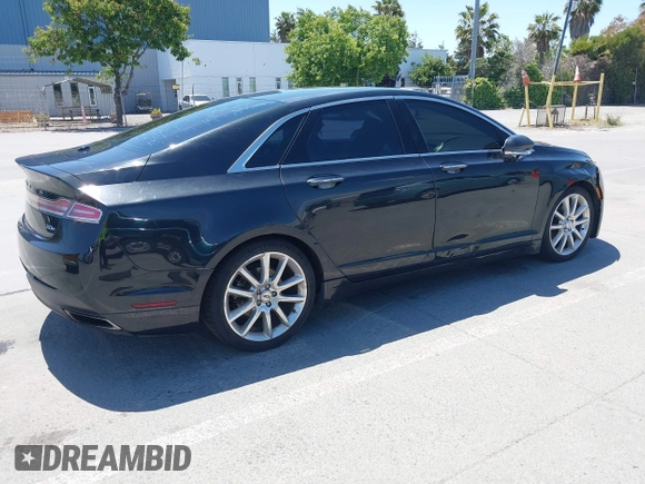2015 Lincoln MKZ Hybrid z VIN 3LN6L2LU2FR614175, wystawiony jako IAAI lot #42381184 z przebiegiem 221 943 mil mil oraz . Historia ofert i sprzedaży dostępna na DreamBid. Obrazek 4.