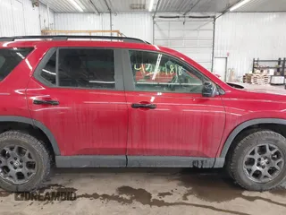 2024 Honda Pilot TrailSport with VIN 5FNYG1H62RB015787, listed as a IAAI auction lot 41261818 with 39,324 mi miles. Bid and sale history available at carsss.com. Image 14.
