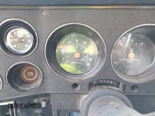 1981 Chevrolet Suburban z VIN 1G8EK16L5BF127764, wystawiony jako IAAI lot #42062572 z przebiegiem 83 014 mil mil oraz . Historia ofert i sprzedaży dostępna na DreamBid. Obrazek 7.