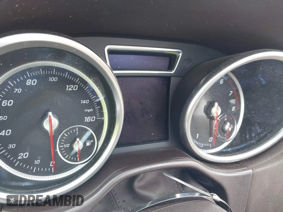 2017 Mercedes-Benz GLS 450 z VIN 4JGDF6EE2HA989945, wystawiony jako IAAI lot #41953246 z przebiegiem Nie podano mil oraz . Historia ofert i sprzedaży dostępna na DreamBid. Obrazek 7.