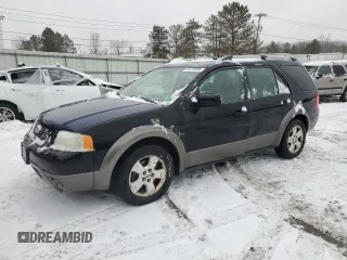 2005 Ford Freestyle SEL with VIN 1FMZK02185GA31837, listed as a Copart auction lot 45218095 with 197,699 mi miles and Salvage Title. Bid and sale history available at carsss.com. Image 1.