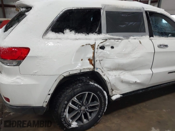 2017 Jeep Grand Cherokee Limited with VIN 1C4RJFBG3HC760581, listed as a IAAI auction lot 41070420 with 103,385 mi miles. Bid and sale history available at carsss.com. Image 6.