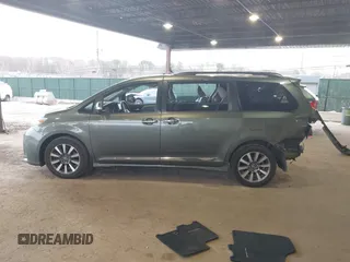 2018 Toyota Sienna XLE with VIN 5TDDZ3DC4JS200214, listed as a IAAI auction lot 41791876 with 49,842 mi miles. Bid and sale history available at carsss.com. Image 15.