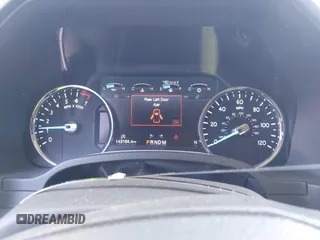 2019 Ford Expedition XLT с VIN 1FMJU1HT3KEA12044, выставлен на аукционе IAAI как лот 41601681 с пробегом 143 194 миль миль и . История ставок и продаж доступна на DreamBid. Изображение 7.