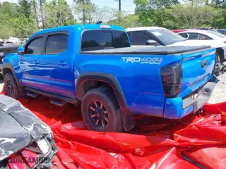 2020 Toyota Tacoma 4WD SR5 with VIN 3TMCZ5AN4LM301608, listed as a IAAI auction lot 41096135 with 1 mi miles. Bid and sale history available at carsss.com. Image 3.