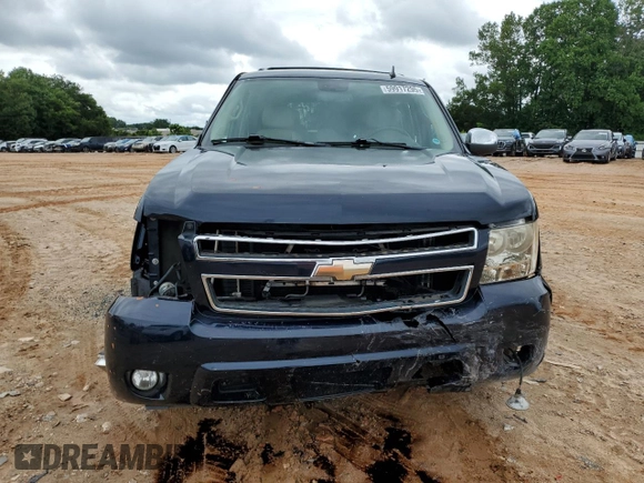 2009 Chevrolet Tahoe LTZ z VIN 1GNFC330X9J120398, wystawiony jako Copart lot #59917295 z przebiegiem 233 586 mil mil oraz Szkoda całkowita • Salvage title. Historia ofert i sprzedaży dostępna na DreamBid. Obrazek 5.