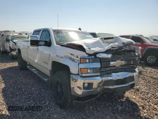 2018 Chevrolet Silverado 3500HD LTZ with VIN 1GC4K0CY6JF194092, listed as a Copart auction lot 70460254 with 152,235 mi miles and Salvage Title. Bid and sale history available at carsss.com. Image 4.