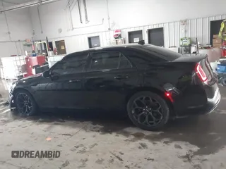 2019 Chrysler 300 with VIN 2C3CCABG6KH617913, listed as a IAAI auction lot 41558437 with 113,073 mi miles. Bid and sale history available at carsss.com. Image 15.