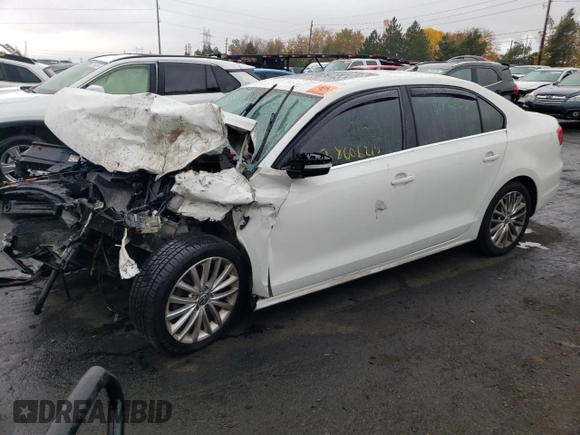 2013 Volkswagen Jetta SEL с VIN 3VWLX7AJ5DM355318, выставлен на аукционе Copart как лот 78606214 с пробегом Не указан миль и На запчасти • Non repairable. История ставок и продаж доступна на DreamBid. Изображение 1.