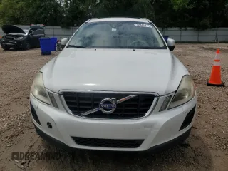 2013 Volvo XC60 3.2L z VIN YV4952DLXD2391044, wystawiony jako Copart lot #58845215 z przebiegiem 136 389 mil mil oraz Czysty tytuł • Clean title. Historia ofert i sprzedaży dostępna na DreamBid. Obrazek 5.