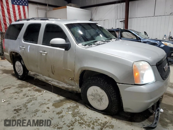 2011 GMC Yukon SLT with VIN 1GKS2CE05BR271281, listed as a Copart auction lot 45723165 with 235,095 mi miles and Salvage title. Bid and sale history available at DreamBid. Image 4.