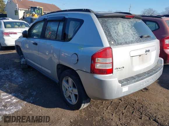2007 Jeep Compass Sport with VIN 1J8FF47W47D396942, listed as a IAAI auction lot 41403901 with 999,999 mi miles. Bid and sale history available at carsss.com. Image 3.