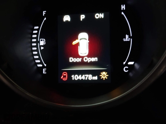 2016 FIAT 500X Lounge with VIN ZFBCFYDT1GP470721, listed as a IAAI auction lot 41293223 with 104,478 mi miles and . Bid and sale history available at DreamBid. Image 7.