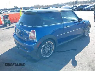2008 MINI Hardtop S z VIN WMWMF73528TT86864, wystawiony jako IAAI lot #41652467 z przebiegiem Nie podano mil oraz . Historia ofert i sprzedaży dostępna na DreamBid. Obrazek 4.