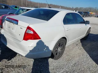 2011 Ford Fusion SEL z VIN 3FAHP0JA6BR150032, wystawiony jako IAAI lot #41651085 z przebiegiem 233 131 mil mil oraz . Historia ofert i sprzedaży dostępna na DreamBid. Obrazek 4.