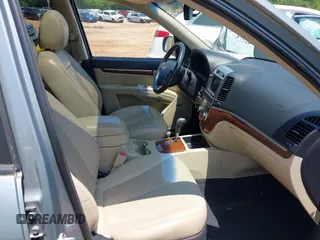 2008 Hyundai Santa Fe SE z VIN 5NMSH73E08H177645, wystawiony jako IAAI lot #42374354 z przebiegiem 118 045 mil mil oraz . Historia ofert i sprzedaży dostępna na DreamBid. Obrazek 5.