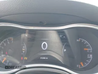 2020 Jeep Grand Cherokee North с VIN 1C4RJFAG4LC397993, выставлен на аукционе IAAI как лот 42390213 с пробегом 51 236 миль миль и . История ставок и продаж доступна на DreamBid. Изображение 7.