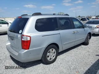 2008 Kia Sedona LX with VIN KNDMB233986220663, listed as a Copart auction lot 54321825 with 125,504 mi miles and Salvage Title. Bid and sale history available at DreamBid. Image 3.