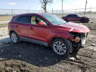 2016 Lincoln MKC Select with VIN 5LMCJ2D94GUJ01066, listed as a Copart auction lot 51326365 with 91,148 mi miles and Salvage Title. Bid and sale history available at DreamBid. Image 4.