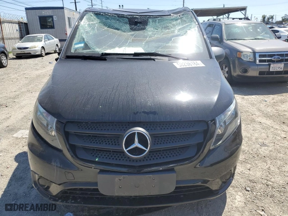 2018 Mercedes-Benz Metris Passenger Van with VIN WD4PG2EE2J3363674, listed as a Copart auction lot 50236184 with 0 mi miles and Salvage Title. Bid and sale history available at carsss.com. Image 5.